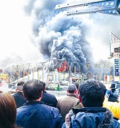 【福建】水頭閩南第一建材市場發(fā)生大火 損失慘重