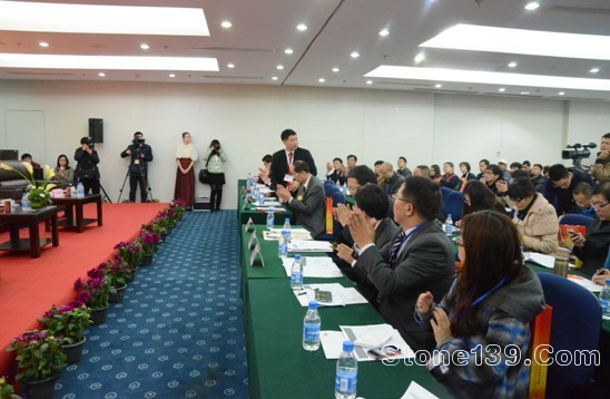 中國(guó)城鎮(zhèn)化機(jī)遇高端論壇暨黃驊港萬(wàn)國(guó)（國(guó)際）石材商貿(mào)城推介會(huì)在廈門(mén)隆重舉行3