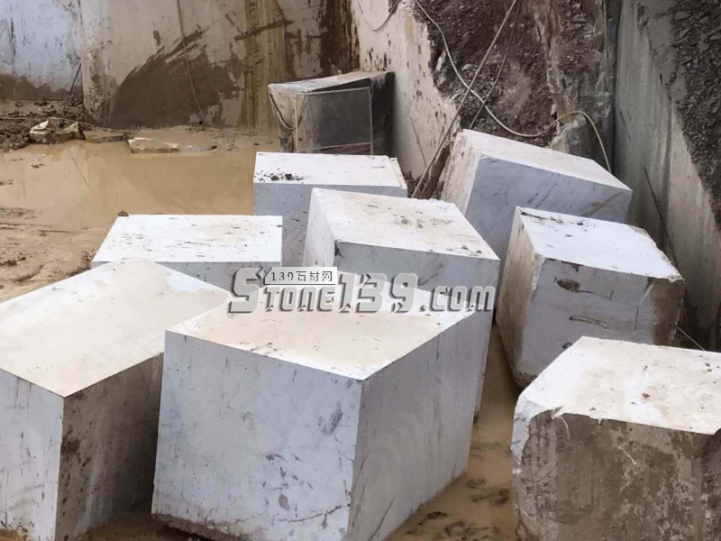 黃金龍大理石荒料