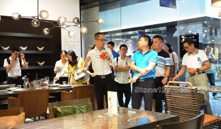 福建省旅發(fā)委、經(jīng)信委相關(guān)領(lǐng)導(dǎo)實(shí)地考察水頭知名石材企業(yè)