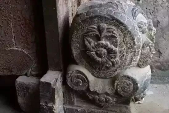 中國(guó)傳統(tǒng)文化石刻品&mdash;石門墩