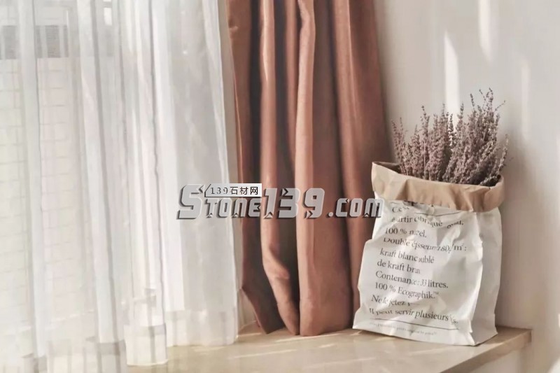 飄窗窗臺，還是石材的耐用！