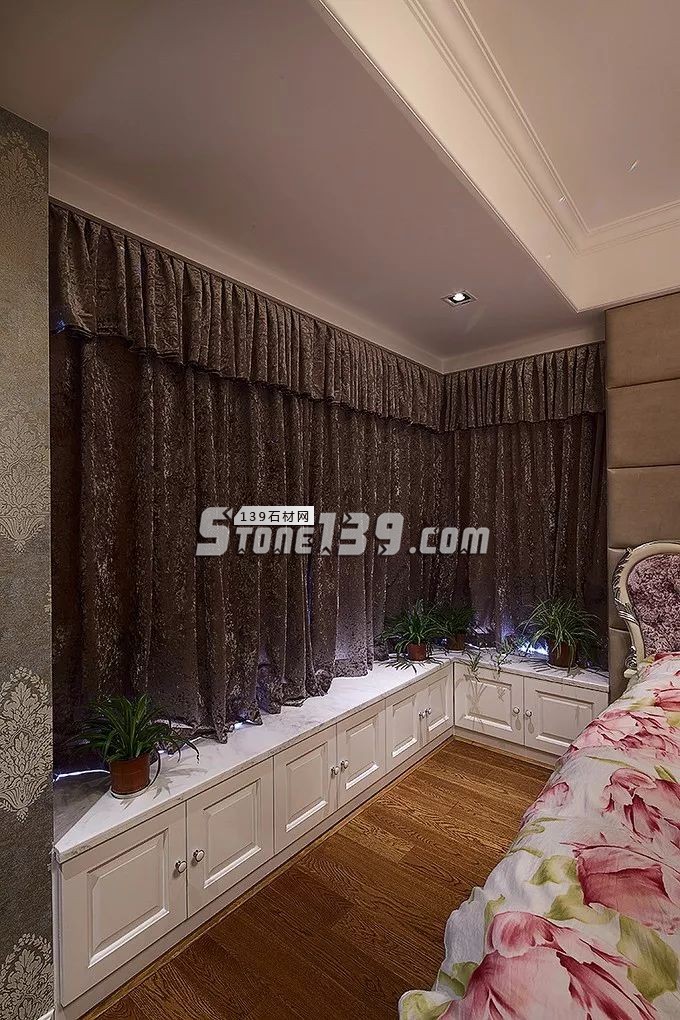 飄窗窗臺，還是石材的耐用！