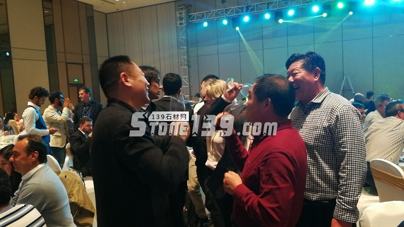 英良集團(tuán)、意大利維羅納石材展與青島石材展 戰(zhàn)略合作新聞發(fā)布會(huì)在廈門舉行