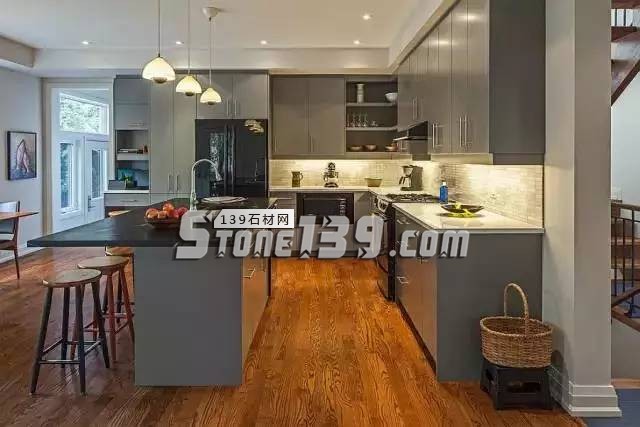 廚房美不美就看石材臺(tái)面板