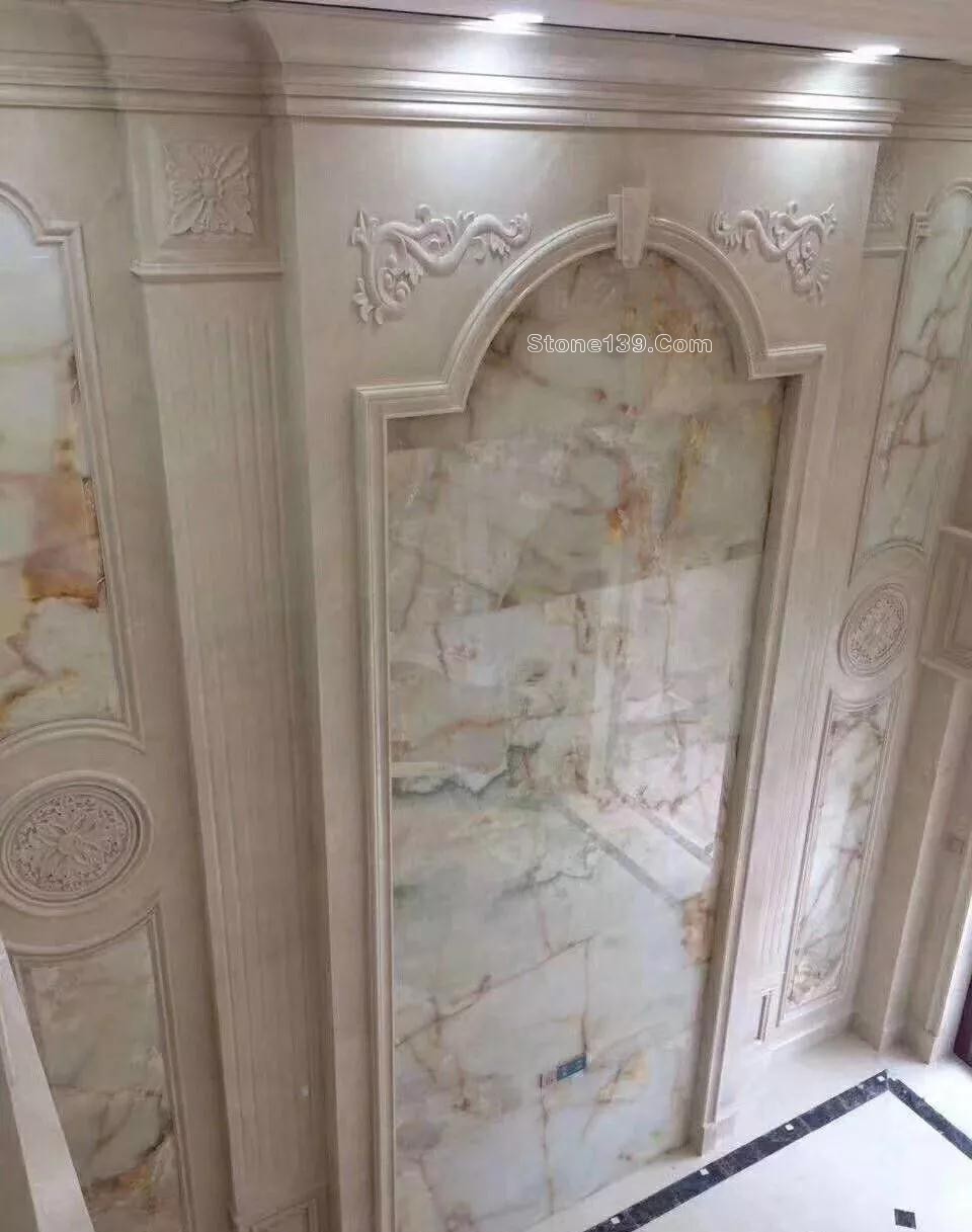 復式樓挑高躍層石材背景墻