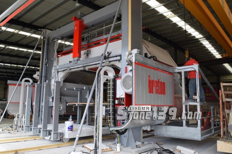 還在詬病石材的同質化競爭？新景選擇這樣破局