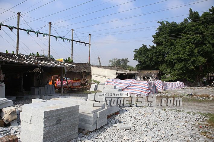 廣東羅定市大力整治大崗路石材加工點(diǎn)，為市民營造良好生活環(huán)境
