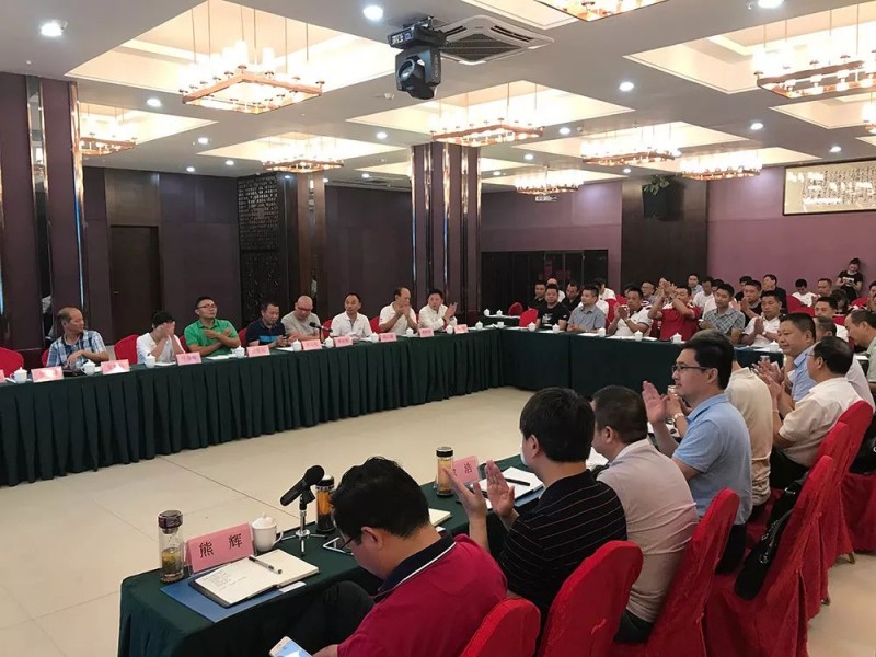 湖北麻城市委常委、統(tǒng)戰(zhàn)部部長(zhǎng)戴昌遠(yuǎn)一行考察交流富強(qiáng)石材綠色礦山經(jīng)驗(yàn)