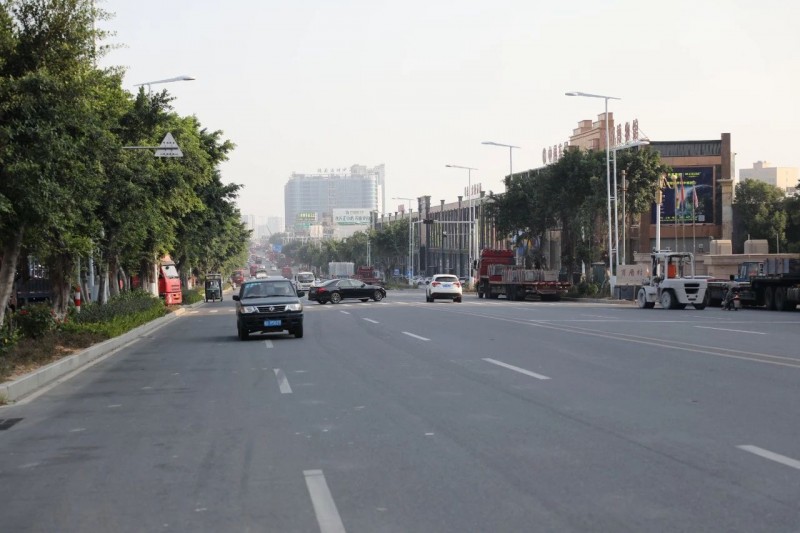 中國石材基地&ldquo;福建水頭&rdquo;路邊違規(guī)廣告牌整治行動