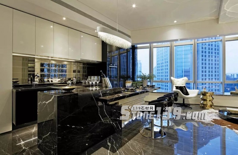 廚衛(wèi)空間的大理石裝飾設(shè)計欣賞