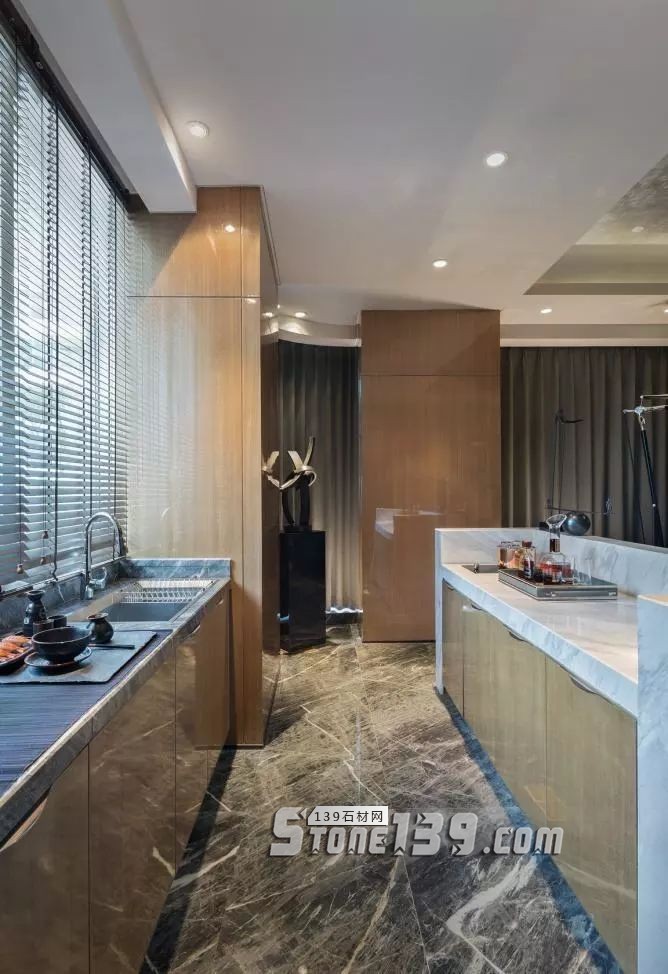 廚衛(wèi)空間的大理石裝飾設(shè)計欣賞