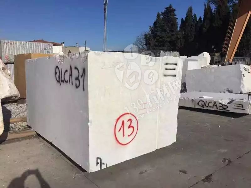 意大利雪花白與卡拉拉白進(jìn)口大理石介紹