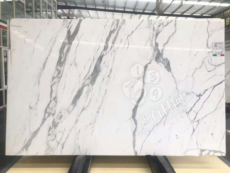 魚(yú)肚白和雪花白大理石