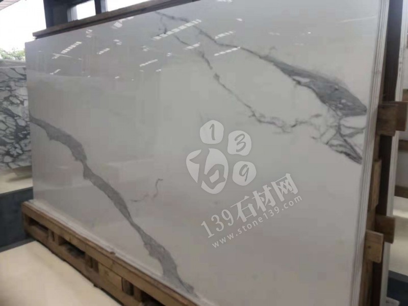 魚(yú)肚白和雪花白大理石