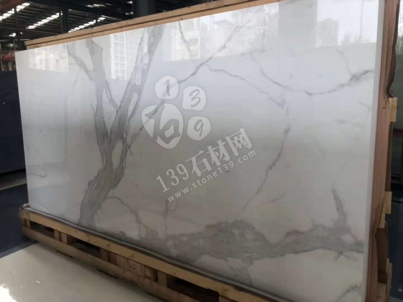 魚(yú)肚白和雪花白大理石