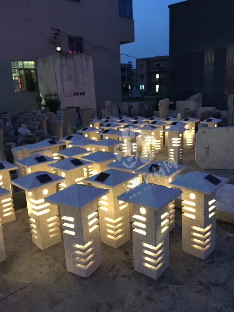 夜晚會(huì)發(fā)光的石雕產(chǎn)品