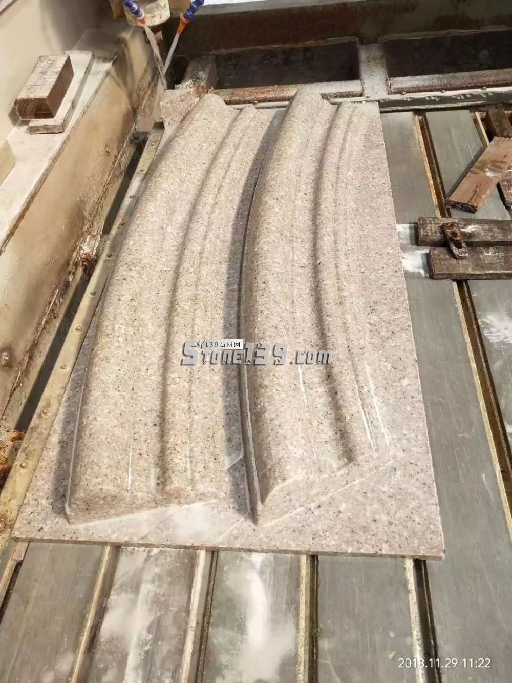 花崗巖異形雕刻機弧形線條產(chǎn)品