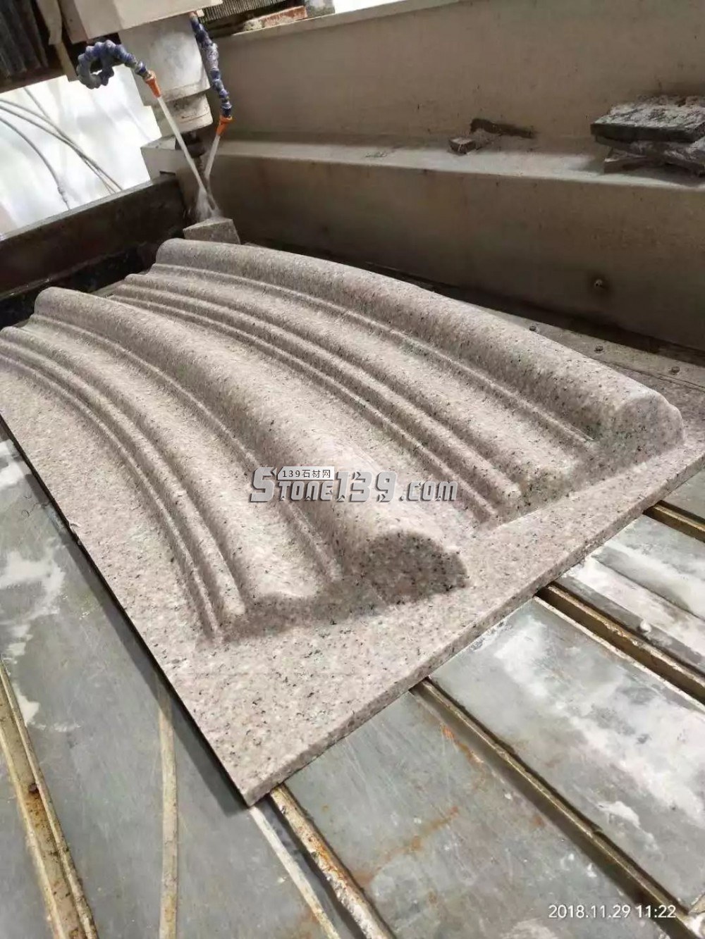 花崗巖異形雕刻機弧形線條產(chǎn)品