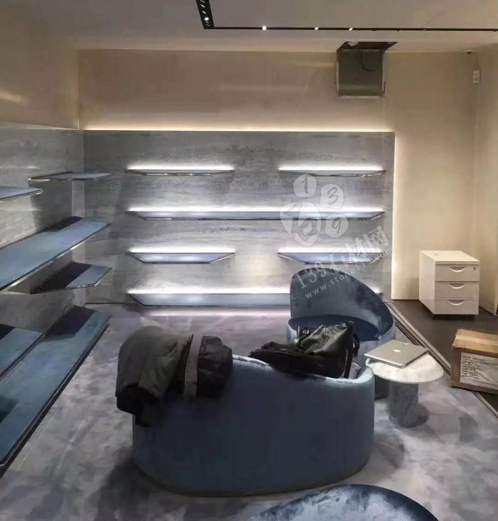 藍(lán)水晶奢石（夢幻藍(lán)、藍(lán)天白云）介紹