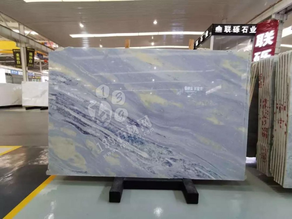 藍(lán)水晶奢石（夢幻藍(lán)、藍(lán)天白云）介紹