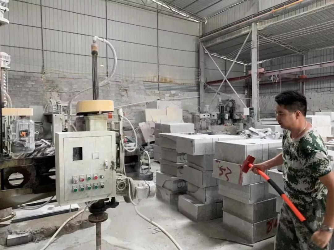 福建水頭鎮(zhèn)組織開展“散亂污”企業(yè)整治行動(dòng)！