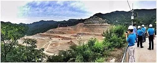 2019全國(guó)礦山開(kāi)始網(wǎng)上登記，未來(lái)石材行業(yè)將更為規(guī)范。