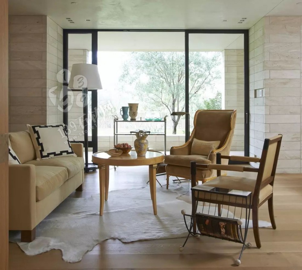 為什么洞石這么受歡迎，看看這個全石材裝飾您應(yīng)該有答案了