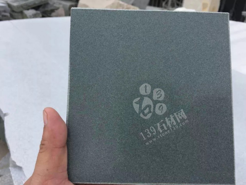 四川達(dá)州萬源青石