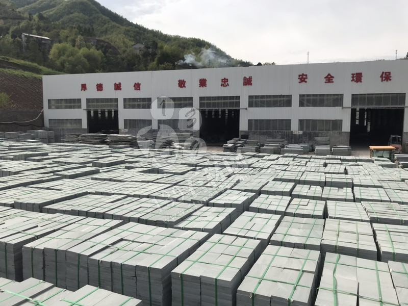 四川茗源石材主要經(jīng)營萬源青石、欄桿護欄、路沿石、市政工程青石訂單