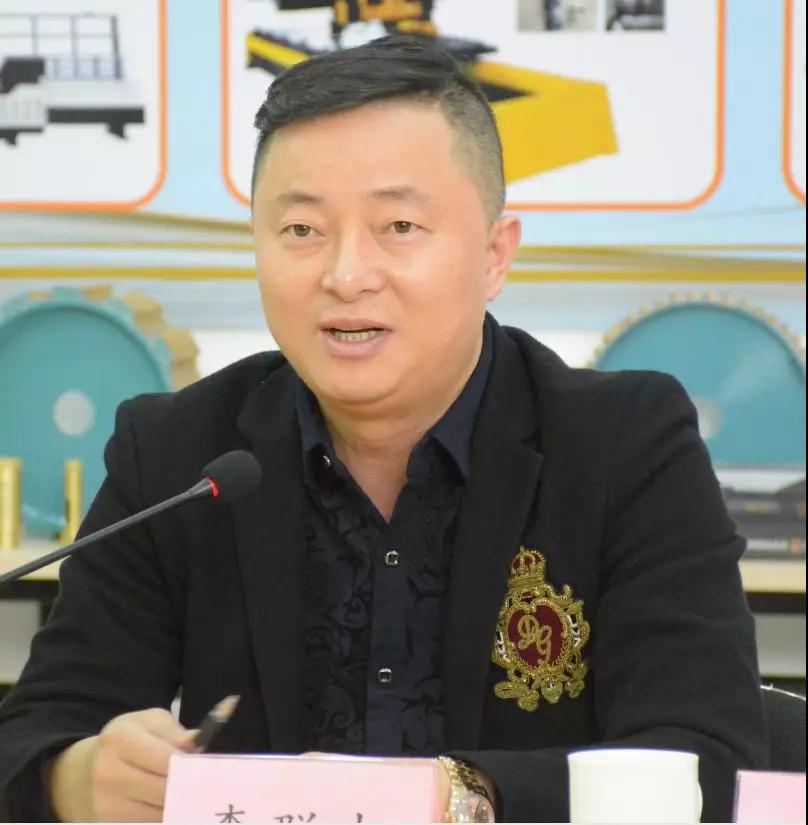 中國石材機(jī)械輔料產(chǎn)業(yè)發(fā)展專家研討會(huì)在水頭召開