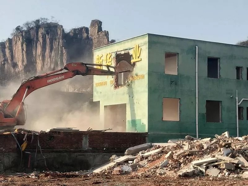 江蘇蘇州木瀆鎮(zhèn)154戶石材經(jīng)營戶全部完成簽約關停拆除工作