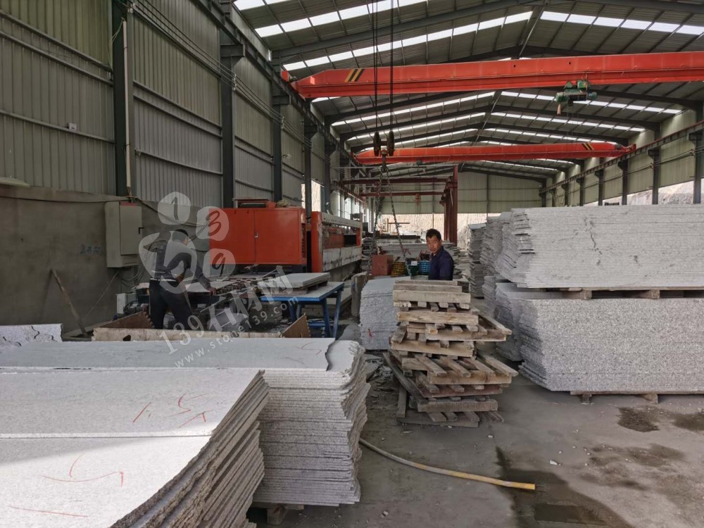 南陽地區(qū)梨花白梨花紅染色板直銷廠家-華翊石業(yè)