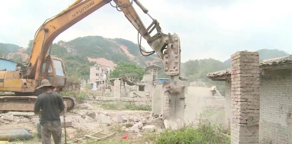 廣西岑溪三堡鎮(zhèn)：整治“小散亂污”加快石材產業(yè)轉型升級