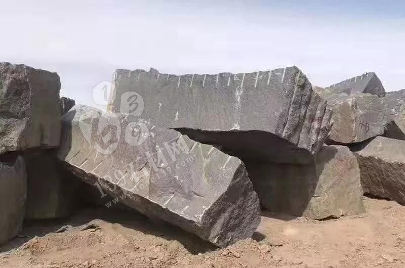 內(nèi)蒙古德嶺山鎮(zhèn)總投資約4712萬元石材加工建設(shè)項(xiàng)目來了！附蒙古黑、大漠黑欣賞