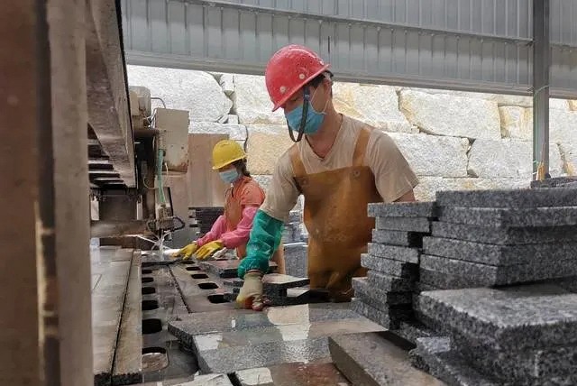 廣西岑溪：石材產(chǎn)業(yè)升級(jí)助力脫貧攻堅(jiān)