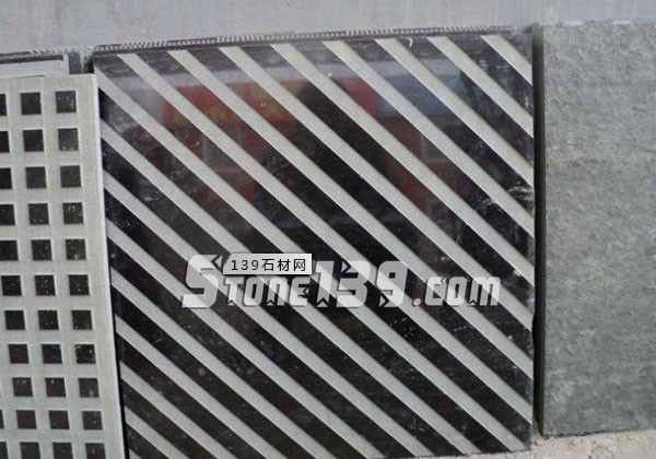 目前最便宜的黑石（湛江黑）產(chǎn)地廣東雷州市召開非法石材場(chǎng)整治工作推進(jìn)會(huì)