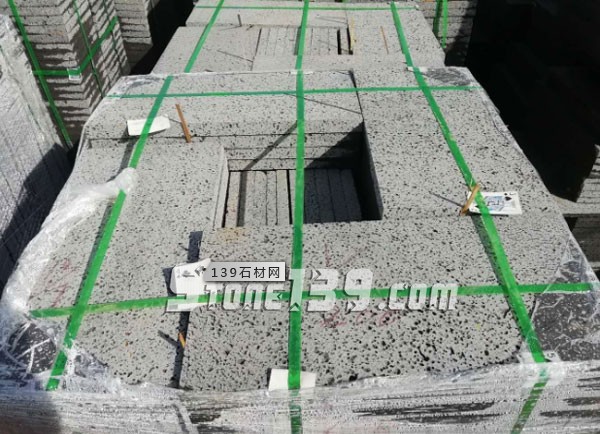 目前最便宜的黑石（湛江黑）產(chǎn)地廣東雷州市召開非法石材場(chǎng)整治工作推進(jìn)會(huì)