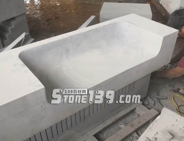 目前最便宜的黑石（湛江黑）產(chǎn)地廣東雷州市召開非法石材場(chǎng)整治工作推進(jìn)會(huì)