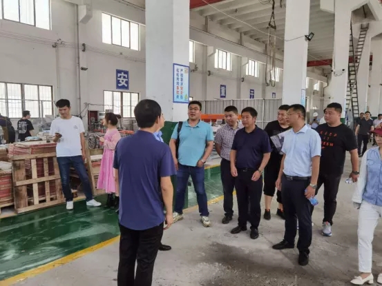 江蘇省南通市海安街道召開石材、瓷磚切割加工行業(yè)專項(xiàng)整治推進(jìn)會