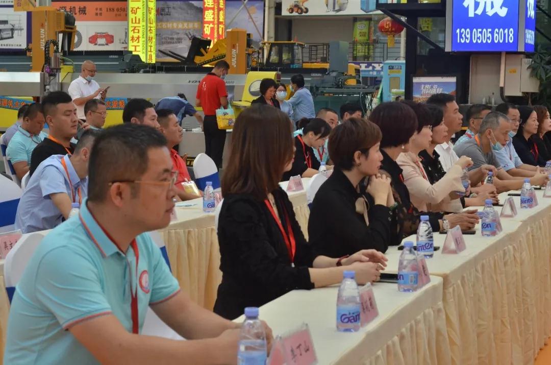 2020中國(guó)（水頭）全球石材/巖板機(jī)械輔料博覽會(huì)盛大開幕