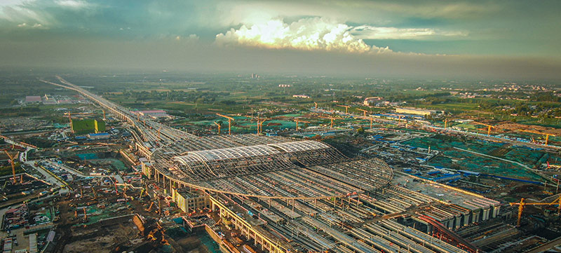 在100平方公里土地上同時施工的雄安新區(qū)