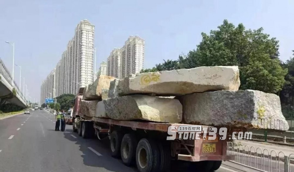 因石材工業(yè)快速發(fā)展，給麻城公路造成嚴重破損，湖北工業(yè)大學教授出謀劃策！