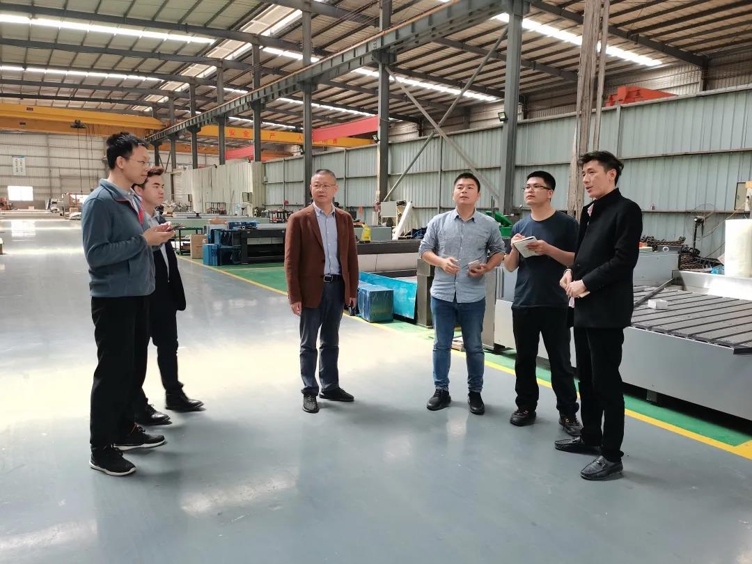 加強(qiáng)協(xié)同，西人馬專家團(tuán)隊(duì)走訪石材機(jī)械輔料產(chǎn)業(yè)聯(lián)合會(huì)！