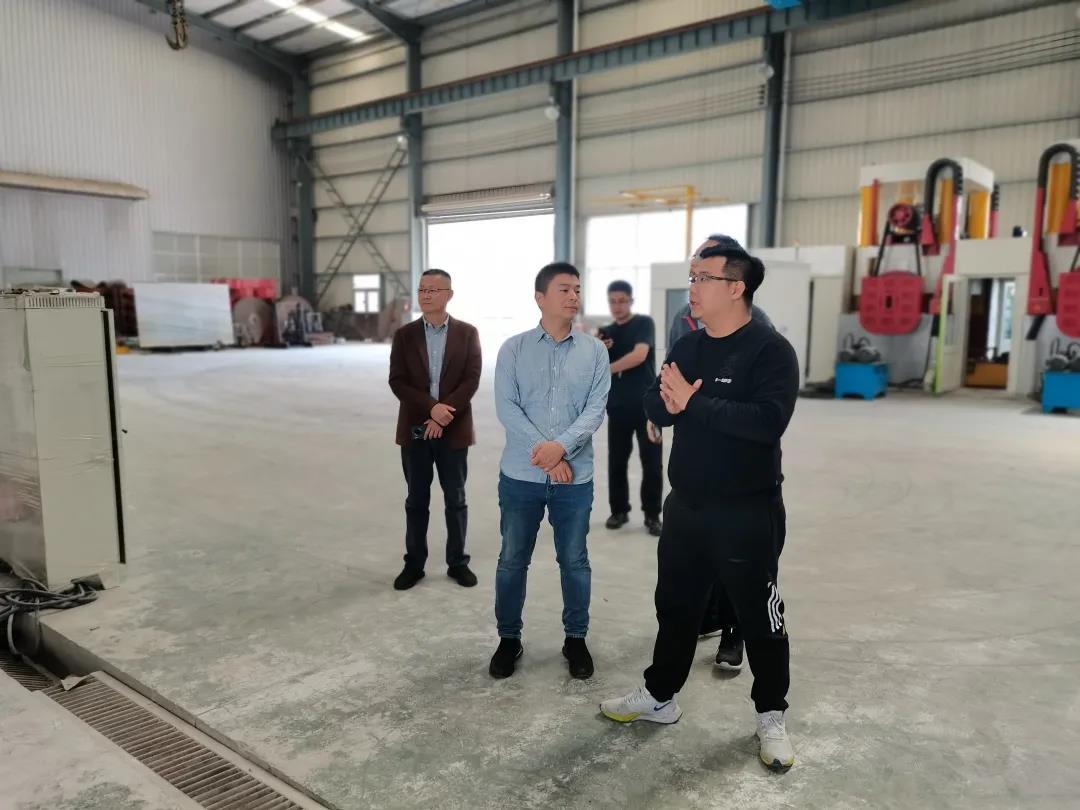 加強(qiáng)協(xié)同，西人馬專家團(tuán)隊(duì)走訪石材機(jī)械輔料產(chǎn)業(yè)聯(lián)合會(huì)！