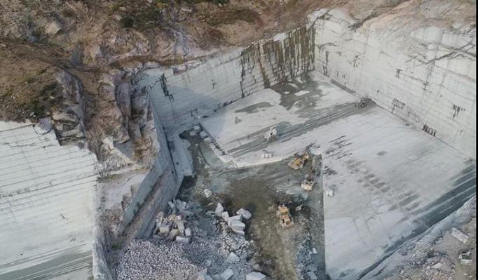 國產(chǎn)進口石材之幻彩紅（加州紅龍）石材欣賞！