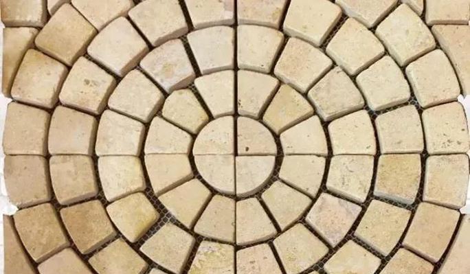 河南石灰石產(chǎn)地內(nèi)鄉(xiāng)新德國(guó)米黃