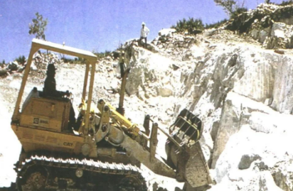 石材礦山開采工藝與設(shè)備解析