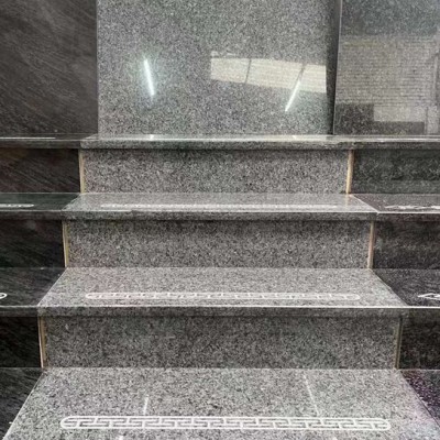 太空灰樓梯板帶噴砂圖案