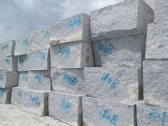 湖南溆浦芝麻灰花崗巖礦山荒料